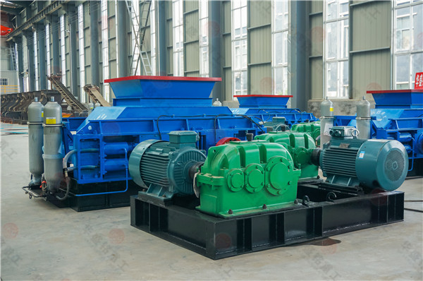 時產200噸的重晶石制砂機結構優勢